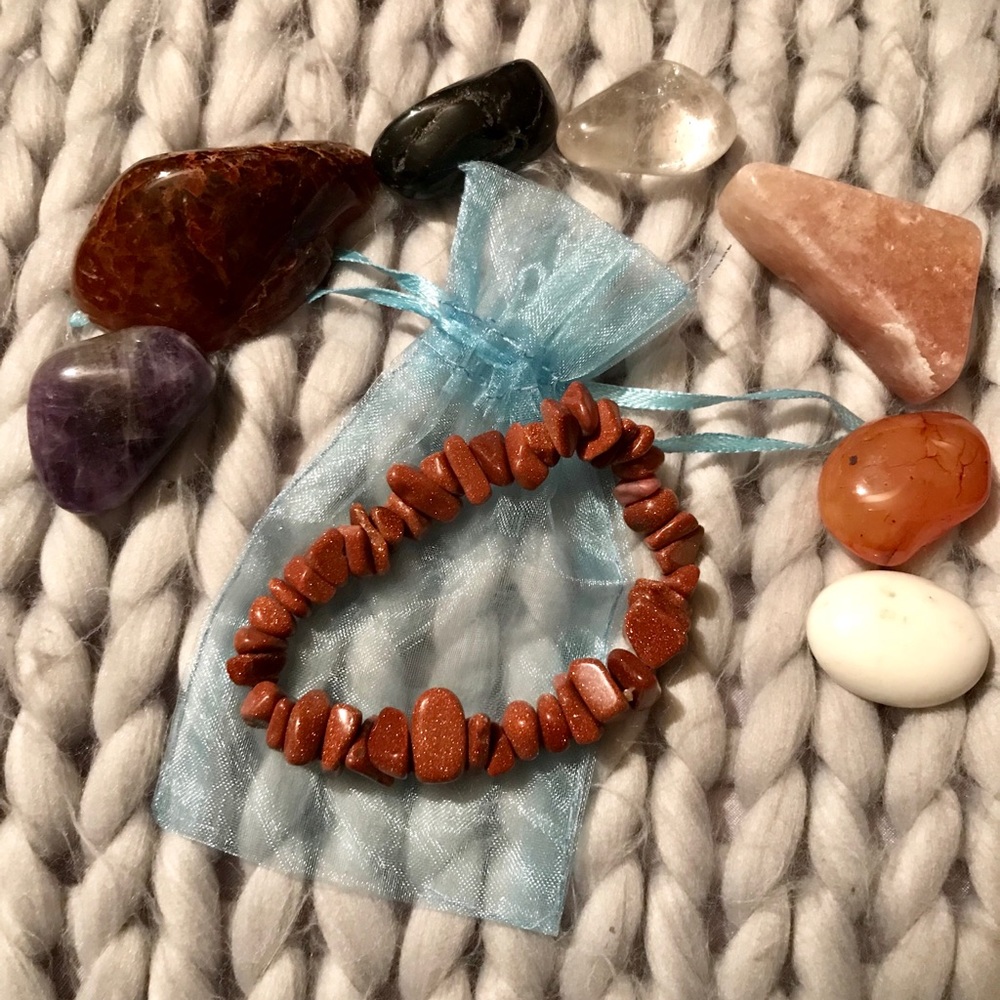 ⭐️Handmade Goldstone Crystal Healing Bracelet⭐️